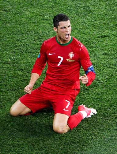 曼晚：曼城伤病潮持续，多库腿伤缺阵罗德里归期未定（曼晚：曼城伤情未缓，多库因腿伤缺席，罗德里复出时间未定）