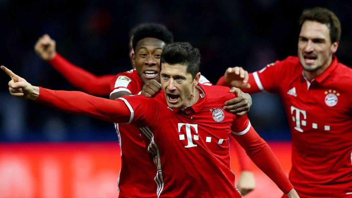 中国女足2-3苏格兰女足，张琳艳、吴澄舒互相传射，豪厄特吊射双响（中国女足2比3负于苏格兰：张琳艳、吴澄舒互传互射，豪厄特吊射梅开二度）