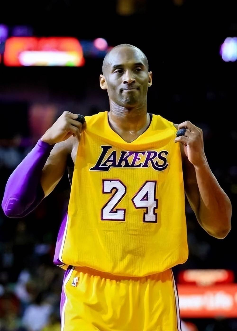 英超豪门对决即将上演（英超巅峰对决一触即发）