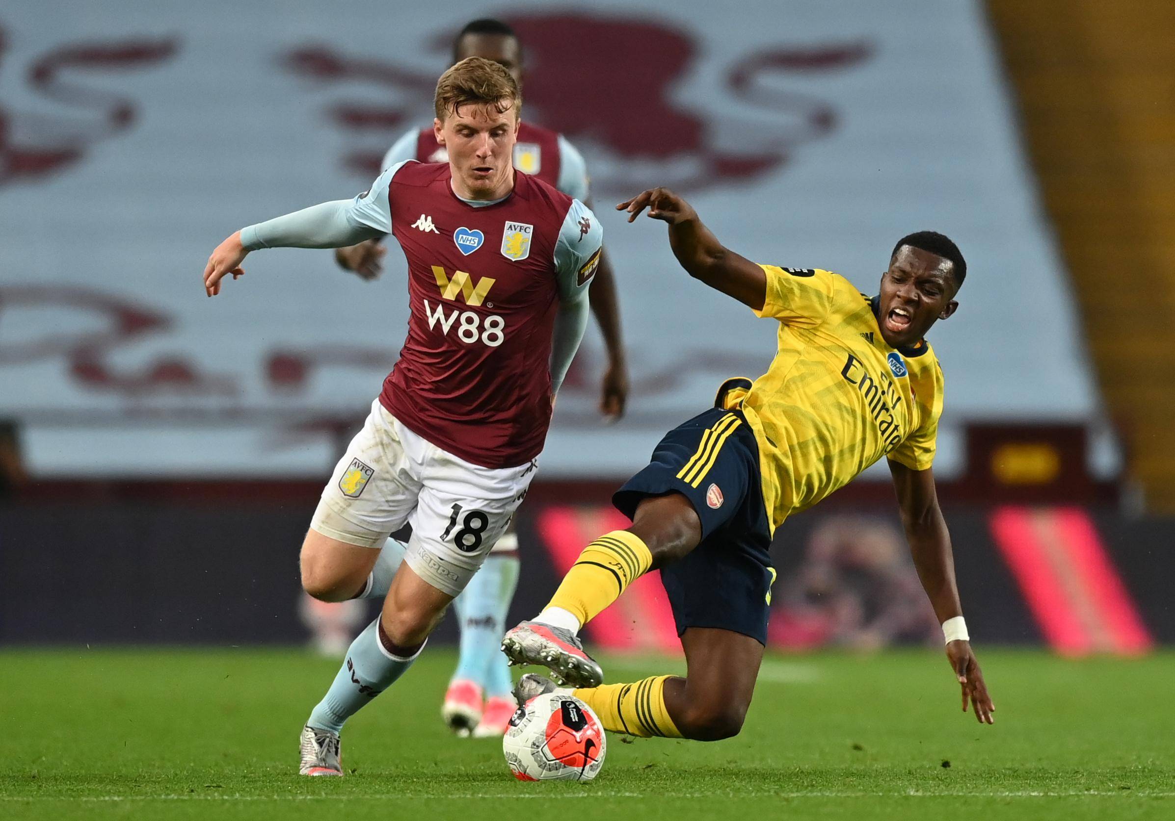 长传助攻姆巴佩破门，阿诺德西甲生涯首次送出助攻（阿诺德西甲首助献上，长传助姆巴佩破门）