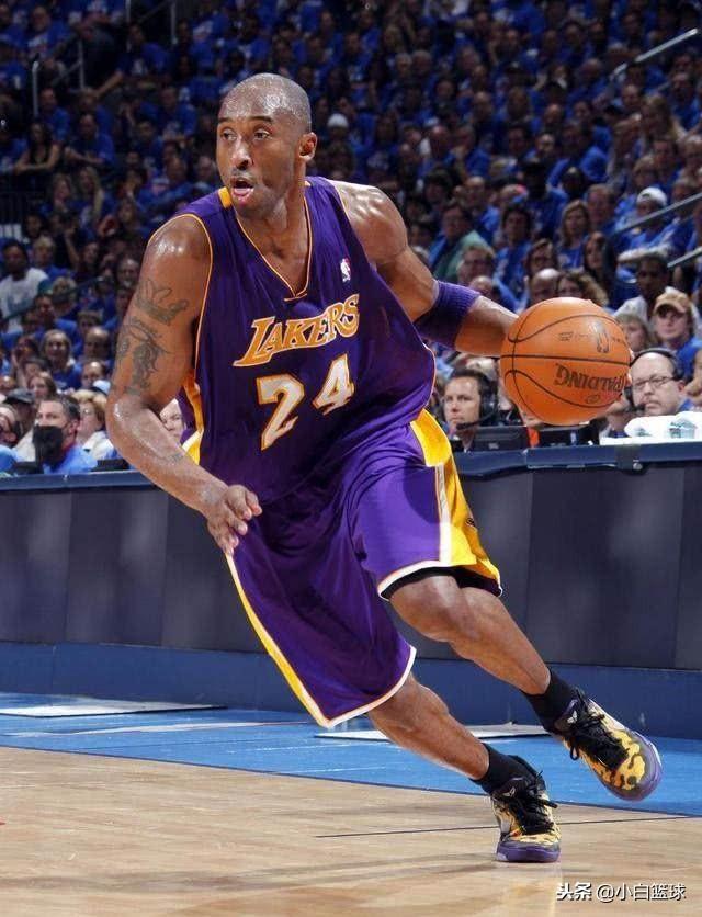 每体：阿劳霍大概率将在周中欧冠继续首发，加西亚代替孔德（每体：阿劳霍有望在周中欧冠继续首发，加西亚将出任孔德的位置）