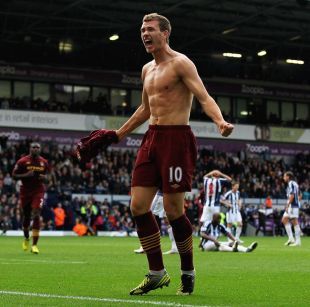 FIFA女足最新排名：中国女足下降一位至世界第17，亚洲第四（FIFA女足排行更新：中国队跌至世界第17位，亚洲第4）