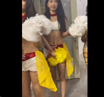 苏牙谈最喜欢的五球：踢诺维奇凌空斩，对马略卡脚后跟得分（苏亚雷斯回顾生涯五大进球：对诺维奇凌空抽射，对马略卡脚后跟破门）