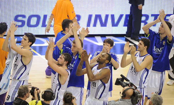 姆巴佩搅局死亡组！世界杯抽签出炉！阿根廷葡萄牙上签,美国好签（世界杯抽签揭晓：姆巴佩搅动“死亡之组”，阿根廷葡萄牙喜获上签，美国签运不俗）