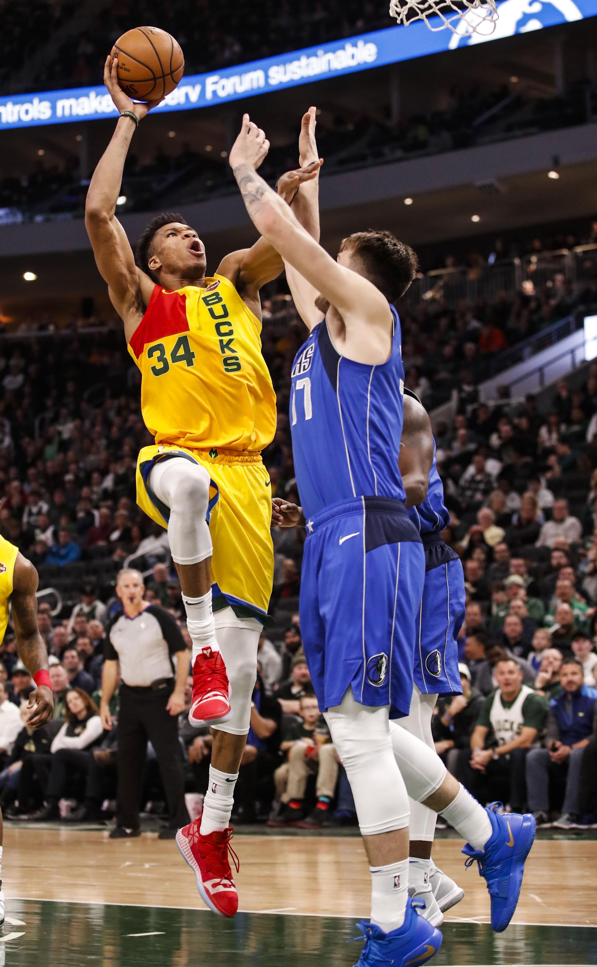 揭秘NBA杯夺冠热门：雷霆独领风骚，湖人紧随其后（NBA杯争冠热门盘点：雷霆一骑绝尘，湖人穷追不舍）