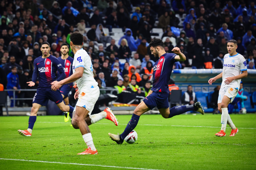 CBA季后赛前瞻：广东男篮力争三连冠（CBA季后赛展望：广东男篮剑指三连冠）