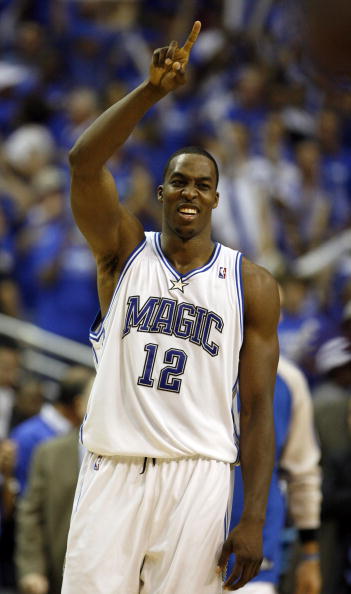 美记：米切尔的挫败感在加剧，贾莱特·阿伦成各队关注对象（美记：米切尔挫败感升级，贾莱特·阿伦成多队引援目标）