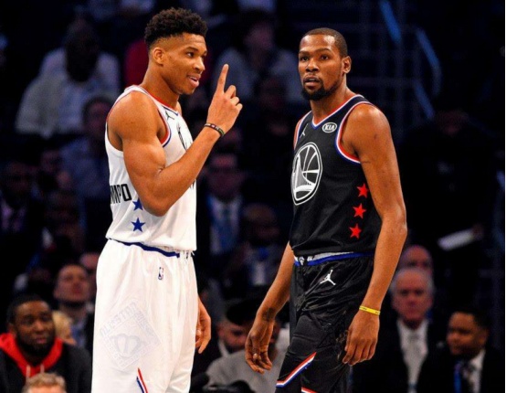 记者：若森林对安德森要价一直很高，曼城会选择埃德松（记者：若森林对安德森坚持高要价，曼城会留用埃德松）