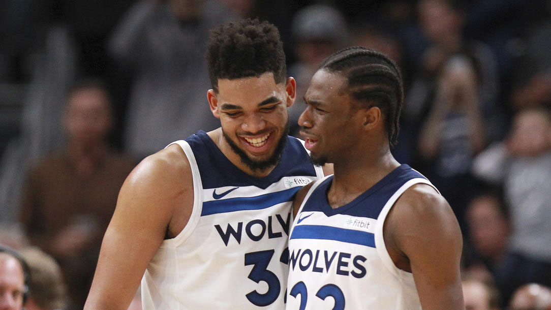 波兰主帅：要帮扎莱夫斯基找回状态；我觉得莱万还没决定未来（波兰主帅：将助扎莱夫斯基重拾状态；我认为莱万的未来尚未定夺）